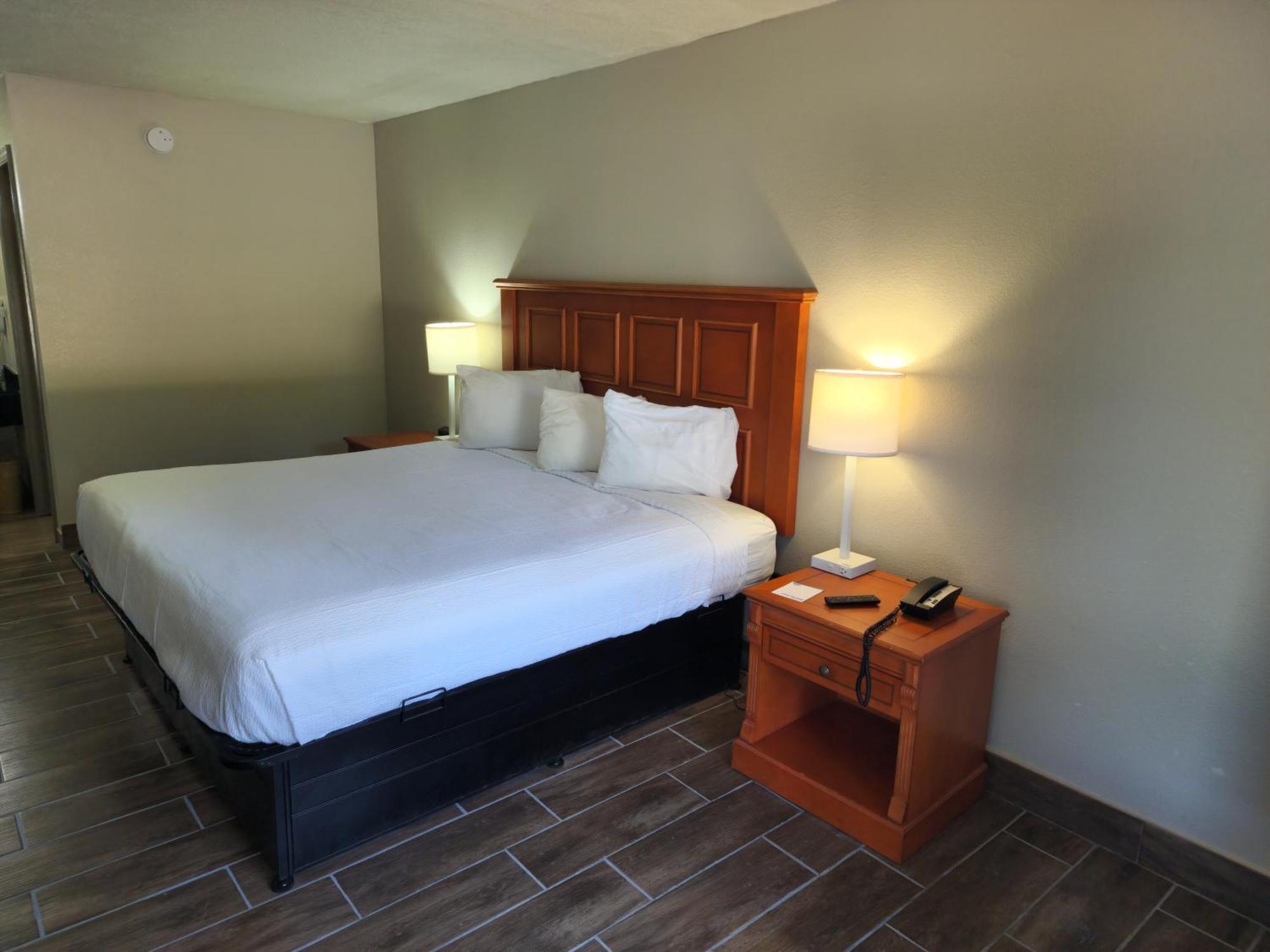 Days Inn By Wyndham Hardeeville Near Hilton Head Экстерьер фото
