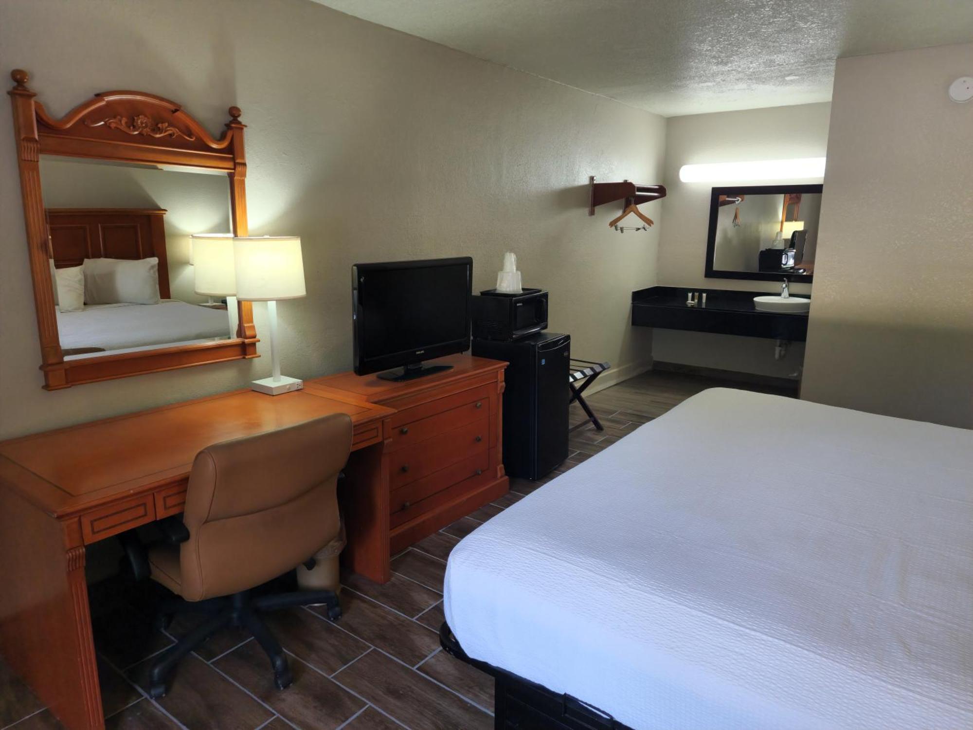 Days Inn By Wyndham Hardeeville Near Hilton Head Экстерьер фото