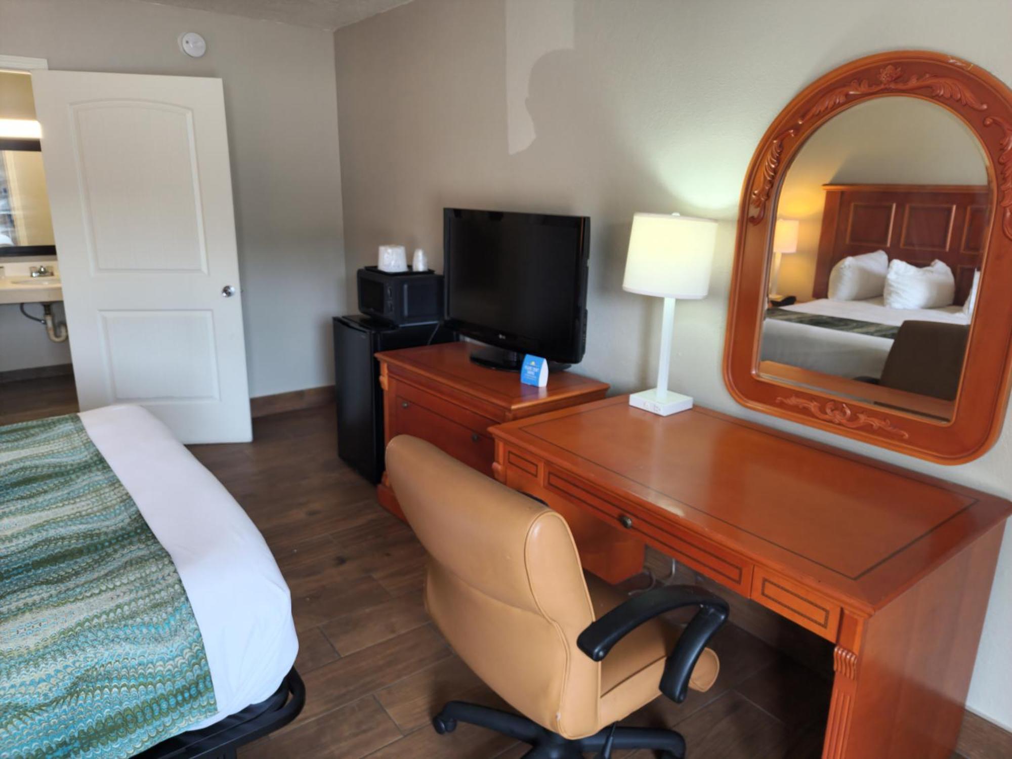 Days Inn By Wyndham Hardeeville Near Hilton Head Экстерьер фото